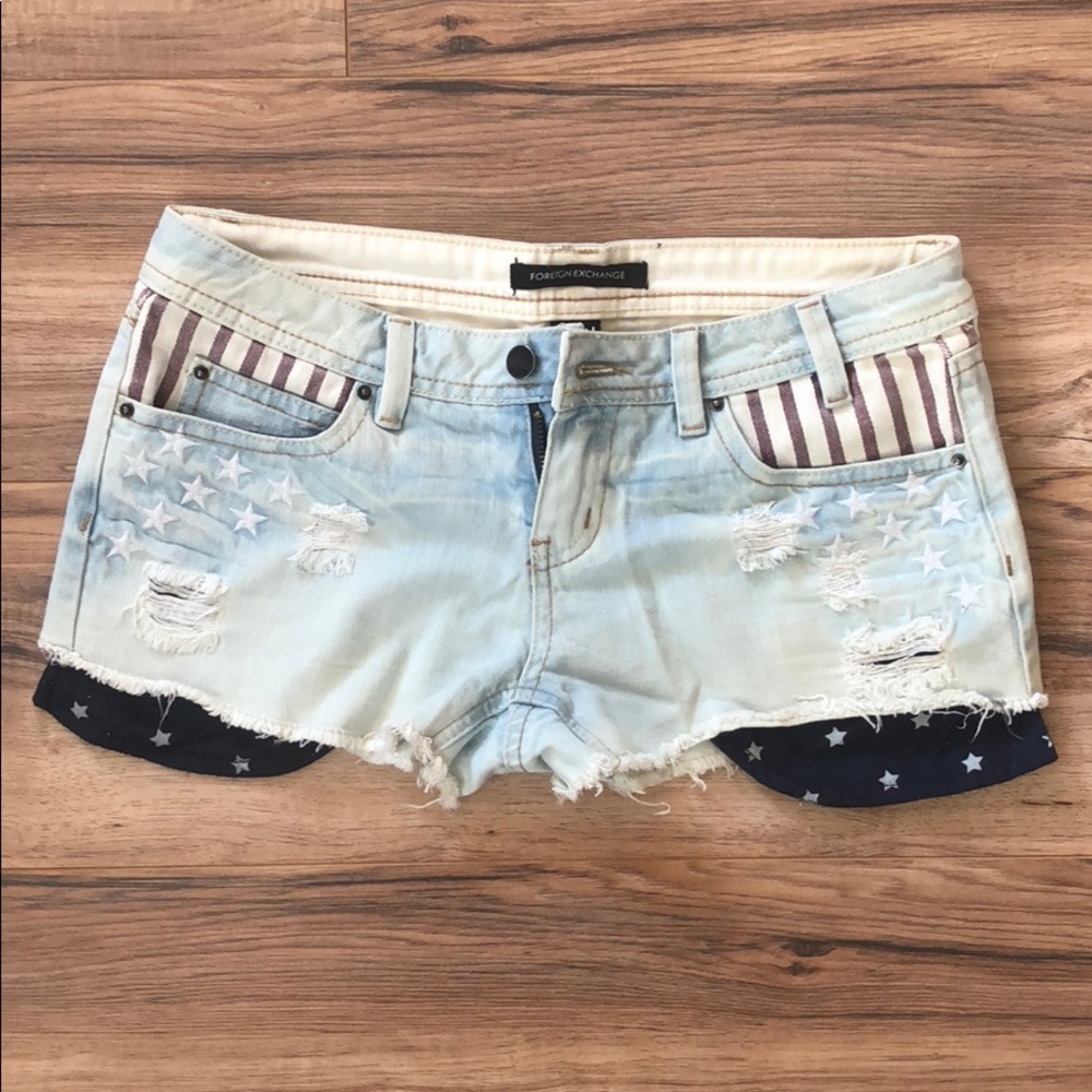 FOREIGN EXCHANGE America Light Wash Shorts Sz 25